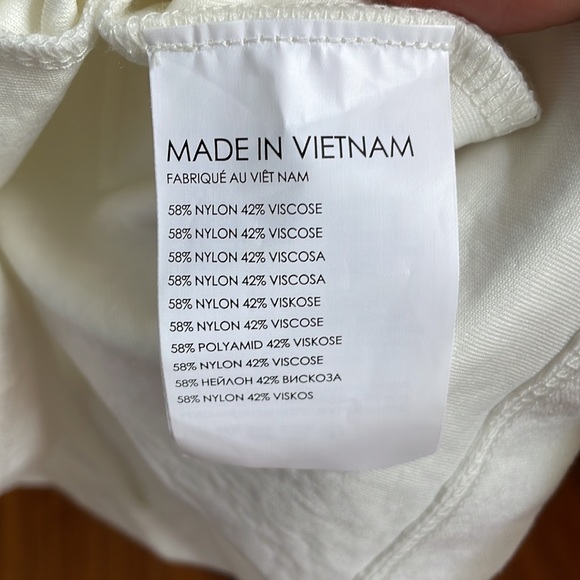 Club Monaco pleated dolman white top size XS - Picture 3 of 3